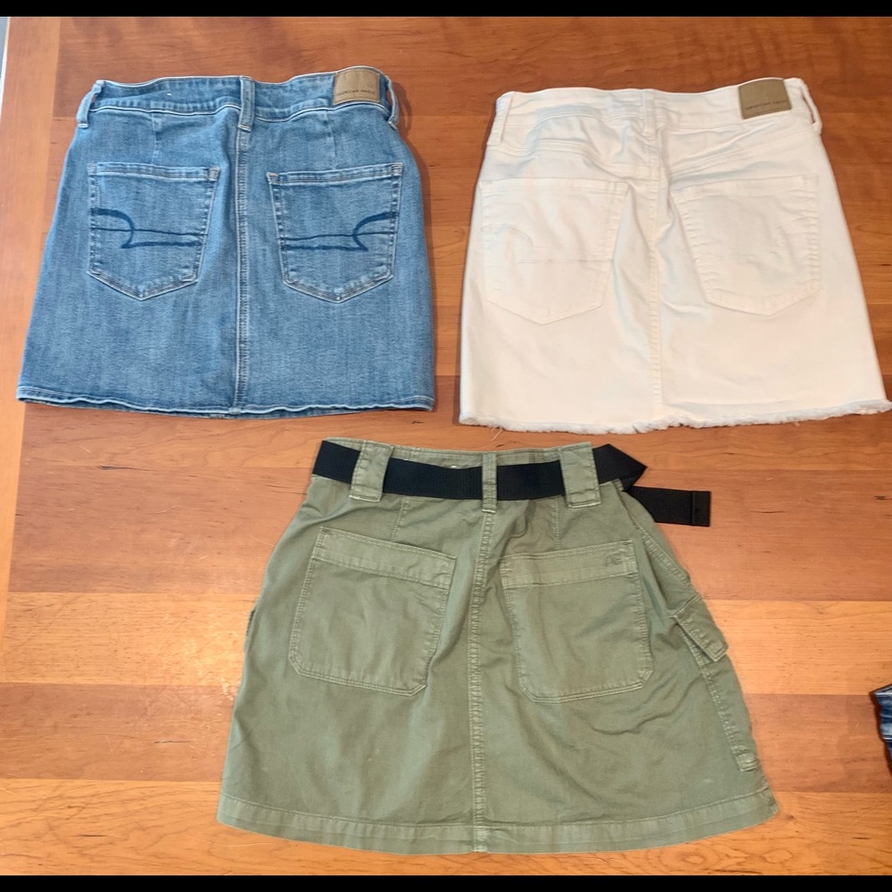 American Eagle outfitter skirts lot of three size 4